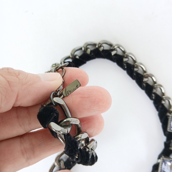 Lani Blue Statement Necklace Flower Velvet - Picture 4 of 5